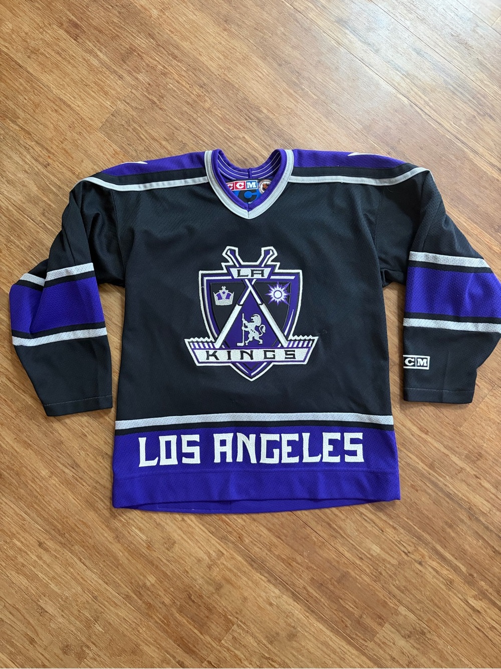 Vintage CCM Los Angeles Kings Purple NHL Hockey Jersey Youth L/XL Made Canada